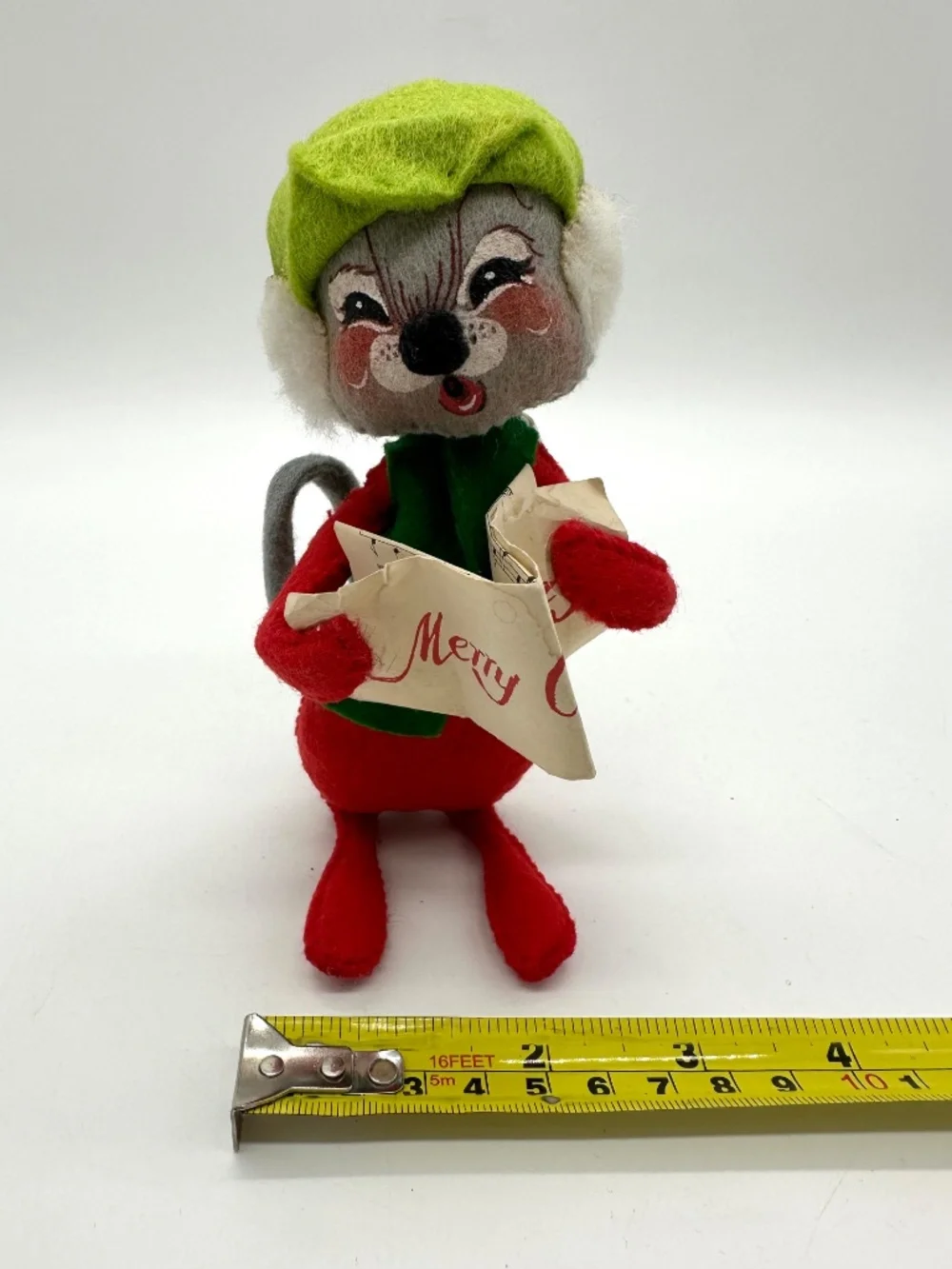 Vintage 1965 ANNALEE Doll MOUSE singing CHRISTMAS CAROLING Trapper Hat 6